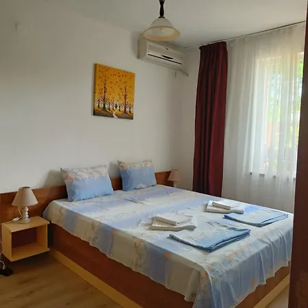 фернандес 3* Černomorec